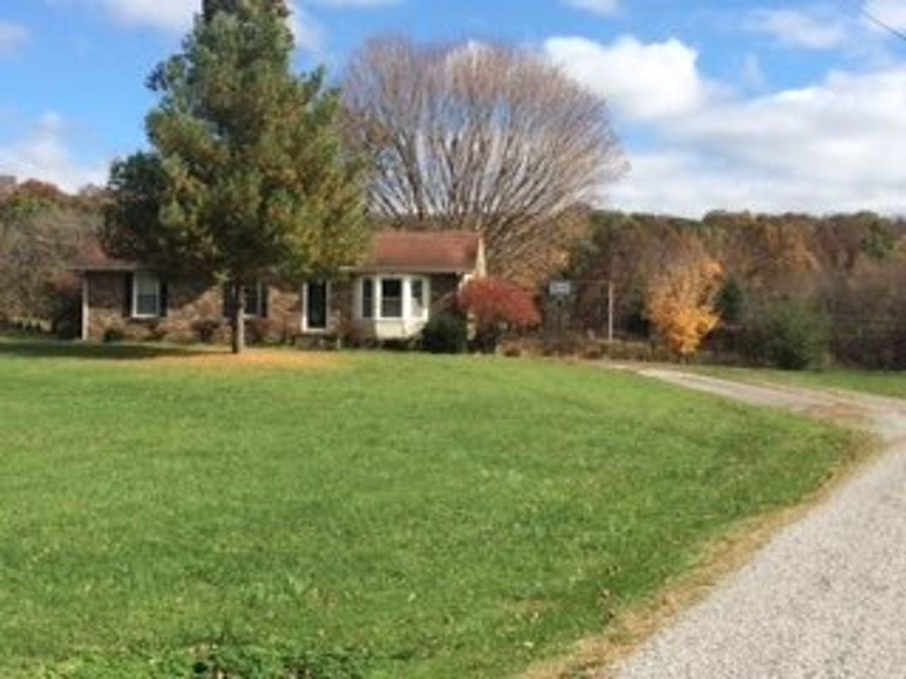 5220 Old Glasgow Rd - Photo 2 of 13