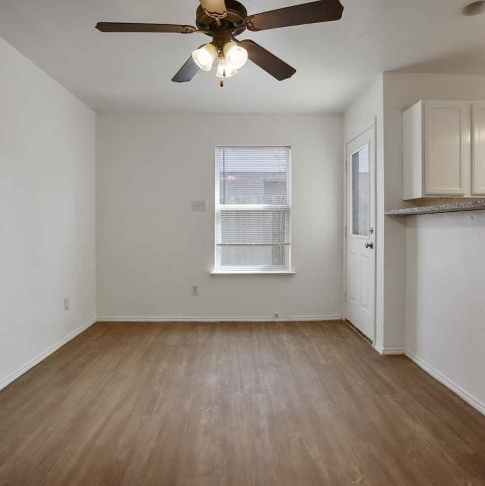 1240 Village Garden Drive - Photo 2 of 18