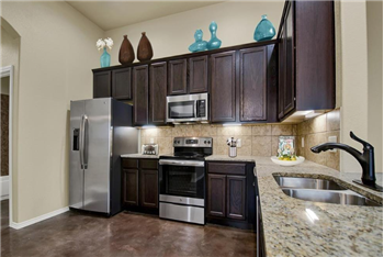 1124 Stanley Way - Photo 2 of 8