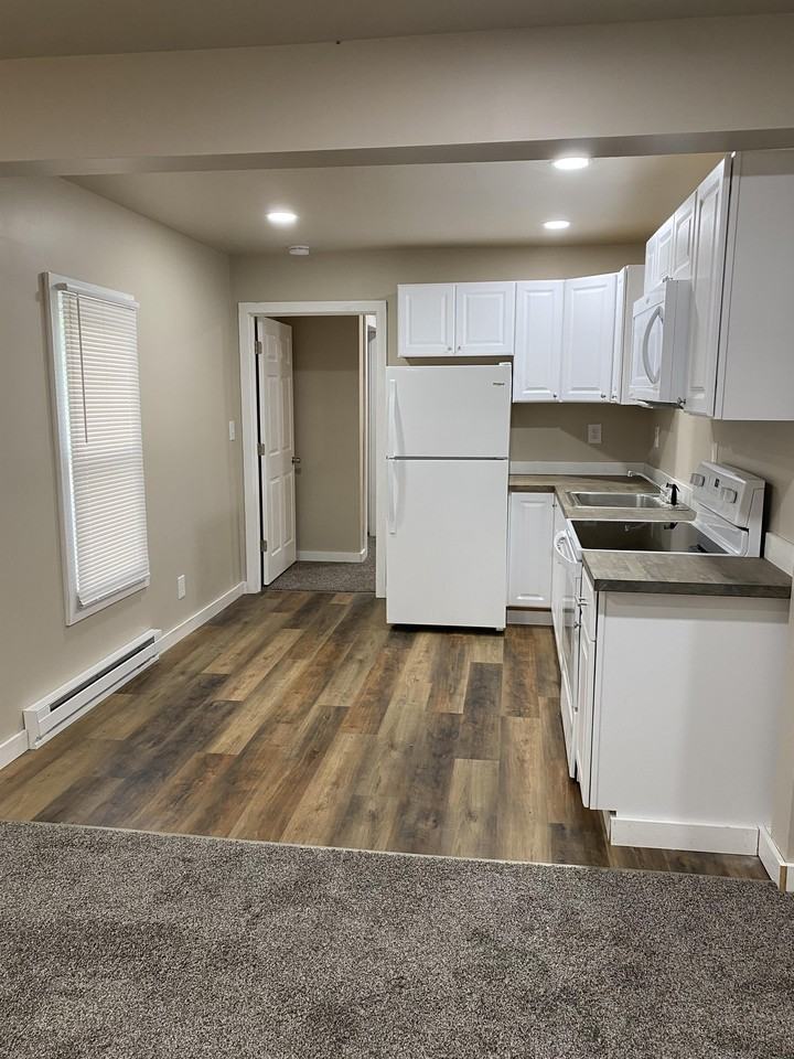 114 East Elmwood Avenue - Photo 2 of 30