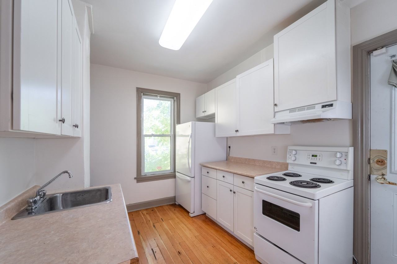 130 Fort Street - Photo 2 of 17