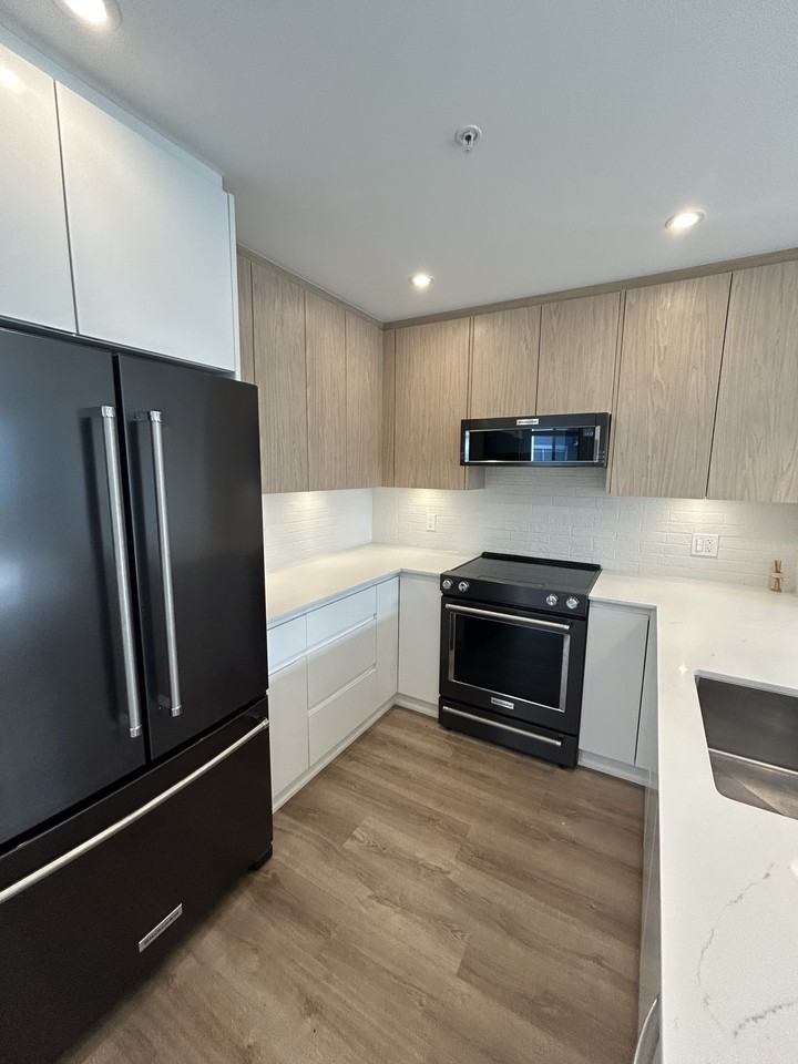 2180 Kelly Avenue #2507 - Photo 3 of 17