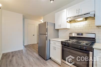 401 Clifton RdUnit 3 #3 - Photo 4 of 16