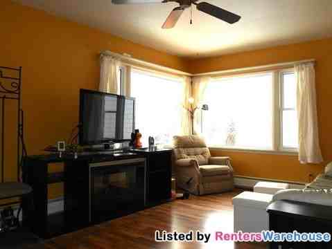 219 1st Ave NW - Photo 2 of 12