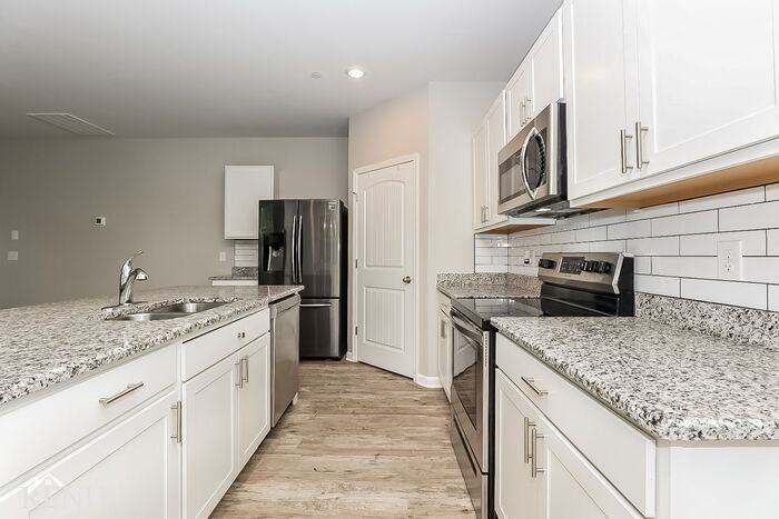 155 Victory Cir - Photo 3 of 18