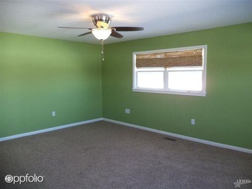 715 Lincolnway W - Photo 3 of 19