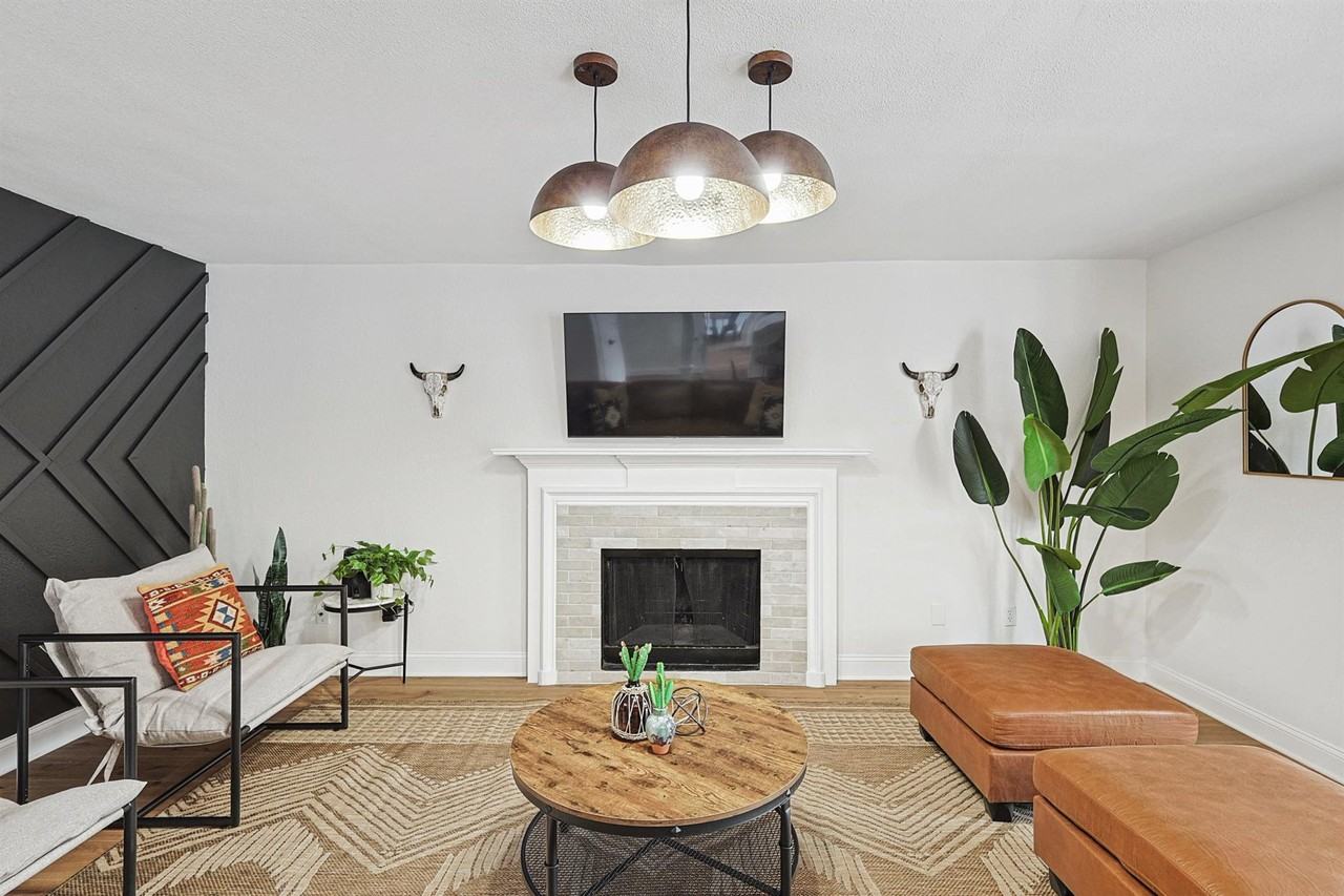 6872 Greenleaf Dr #NA - Photo 6 of 48