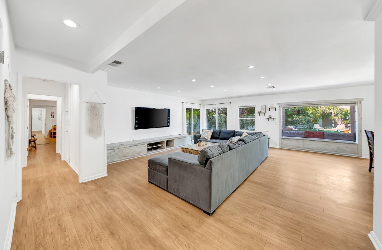 7713 Oakdale Ave #NA - Photo 7 of 50