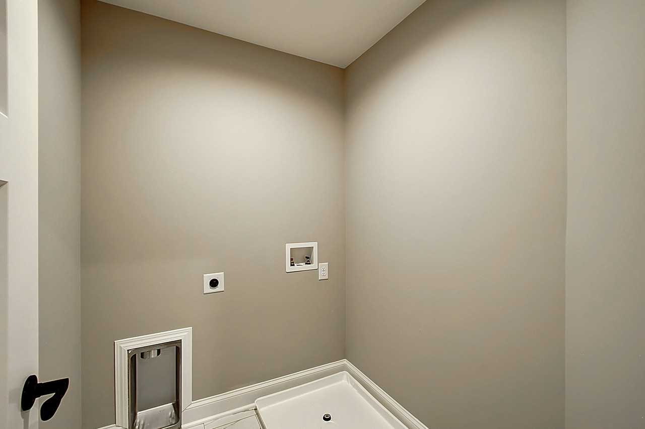 50 Atlas Way #50 - Photo 3 of 20