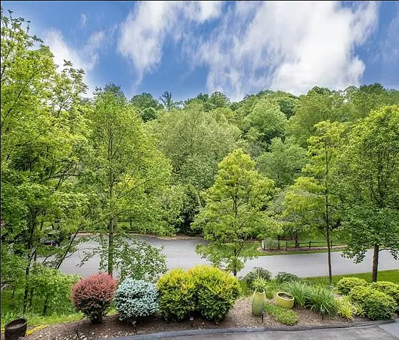 19 Riverview Pkwy #NA - Photo 3 of 37