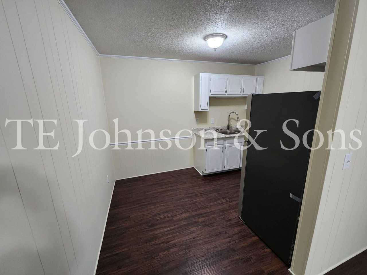 126 Weatherwood Ct - Photo 4 of 11