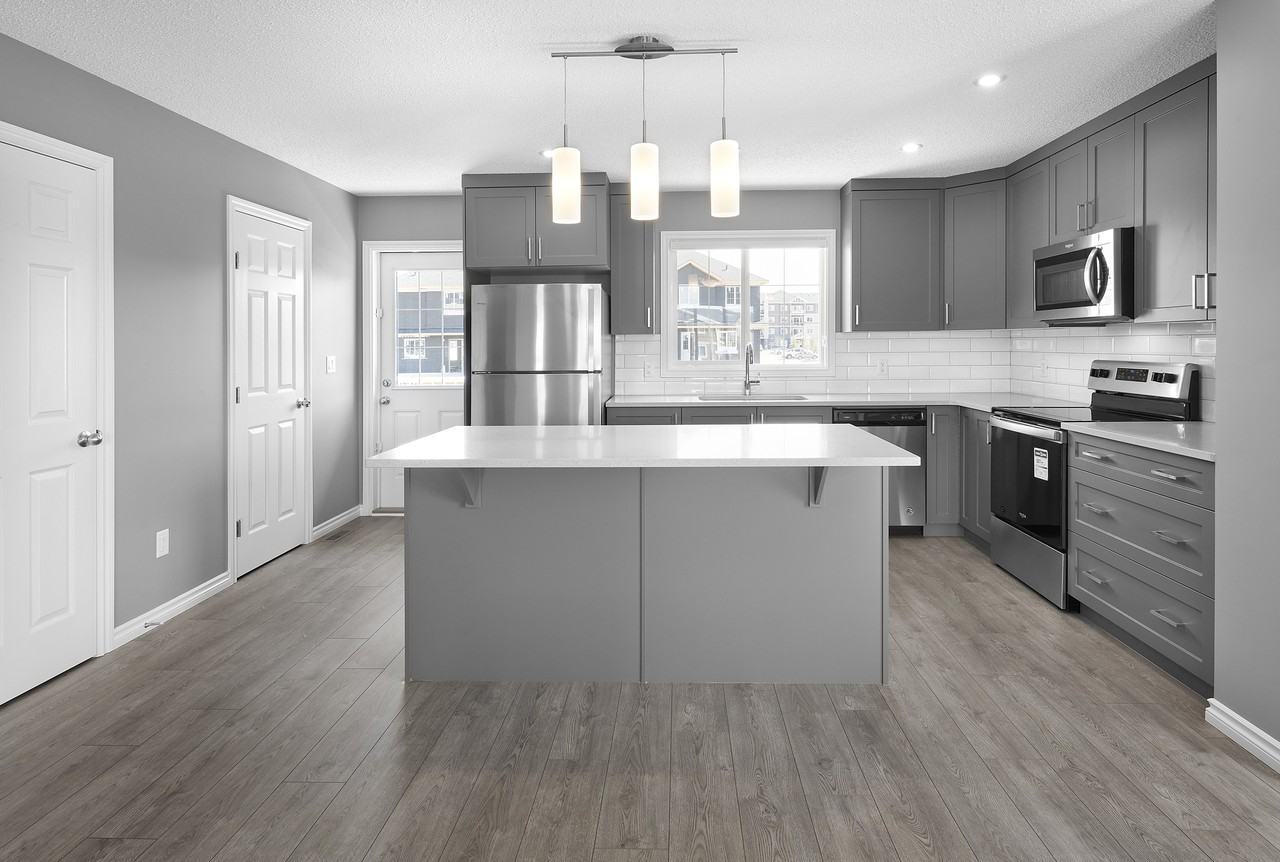 20 - 20 Augustine Crescent #1 - Photo 2 of 22