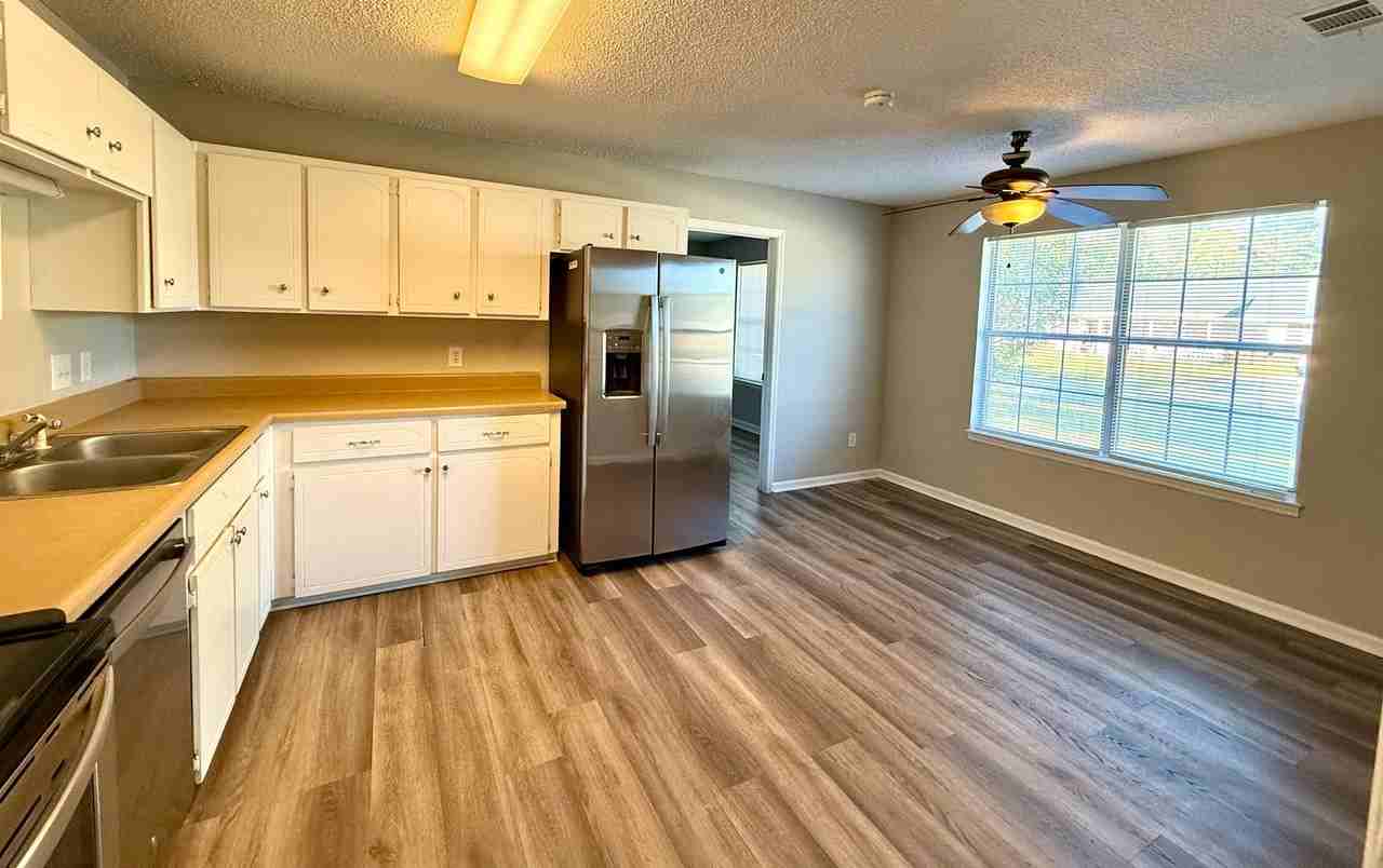 1429 Abrahms Aly - Photo 5 of 15