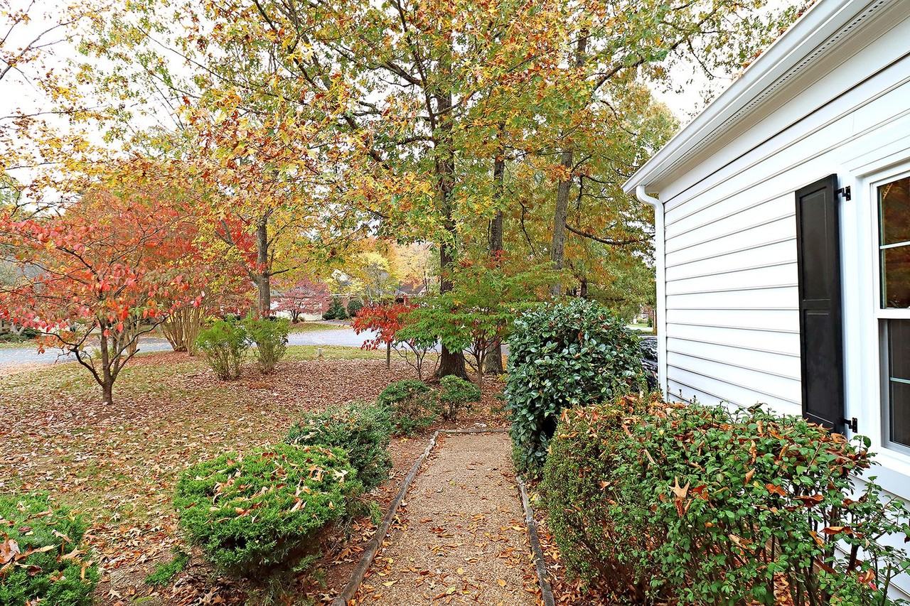 1473 Bremerton Ln - Photo 2 of 37