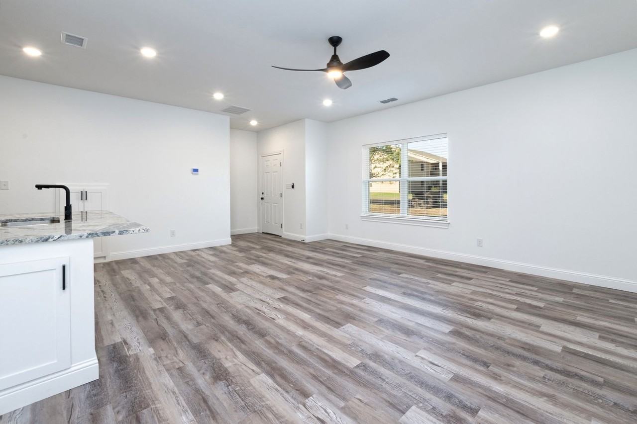 1197 Musken Rd #2B - Photo 4 of 16