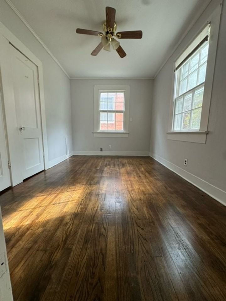 2106 Windsor Ave - Photo 2 of 5