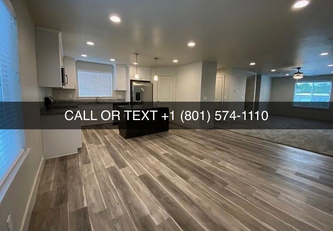 1040 E 1020 S - Photo 2 of 11