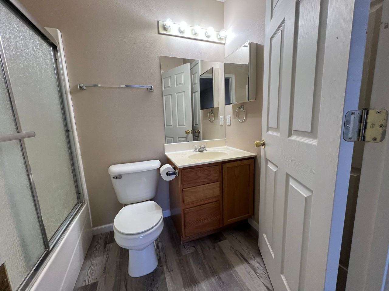 121 Hickory Valley Rd - Photo 6 of 28