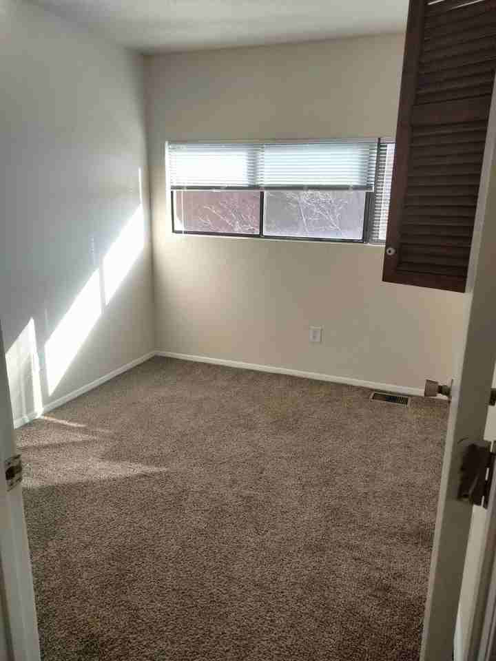 Charming Townhomes Near the Sandias - Photo 3 of 11