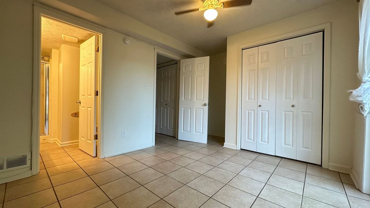 723 E Sherwood Hills Dr - Photo 7 of 17