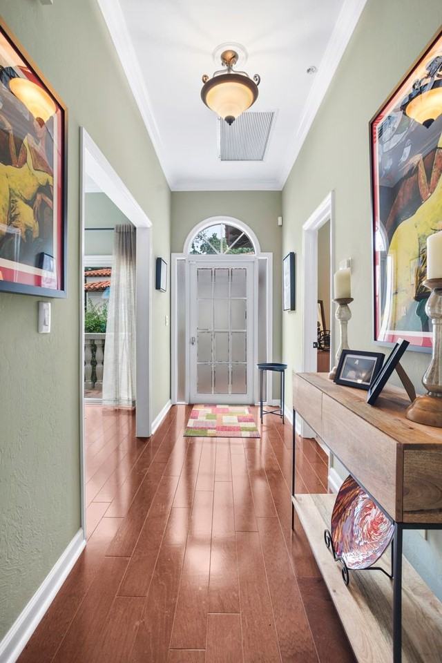 350 3rd Ave S - Photo 2 of 37