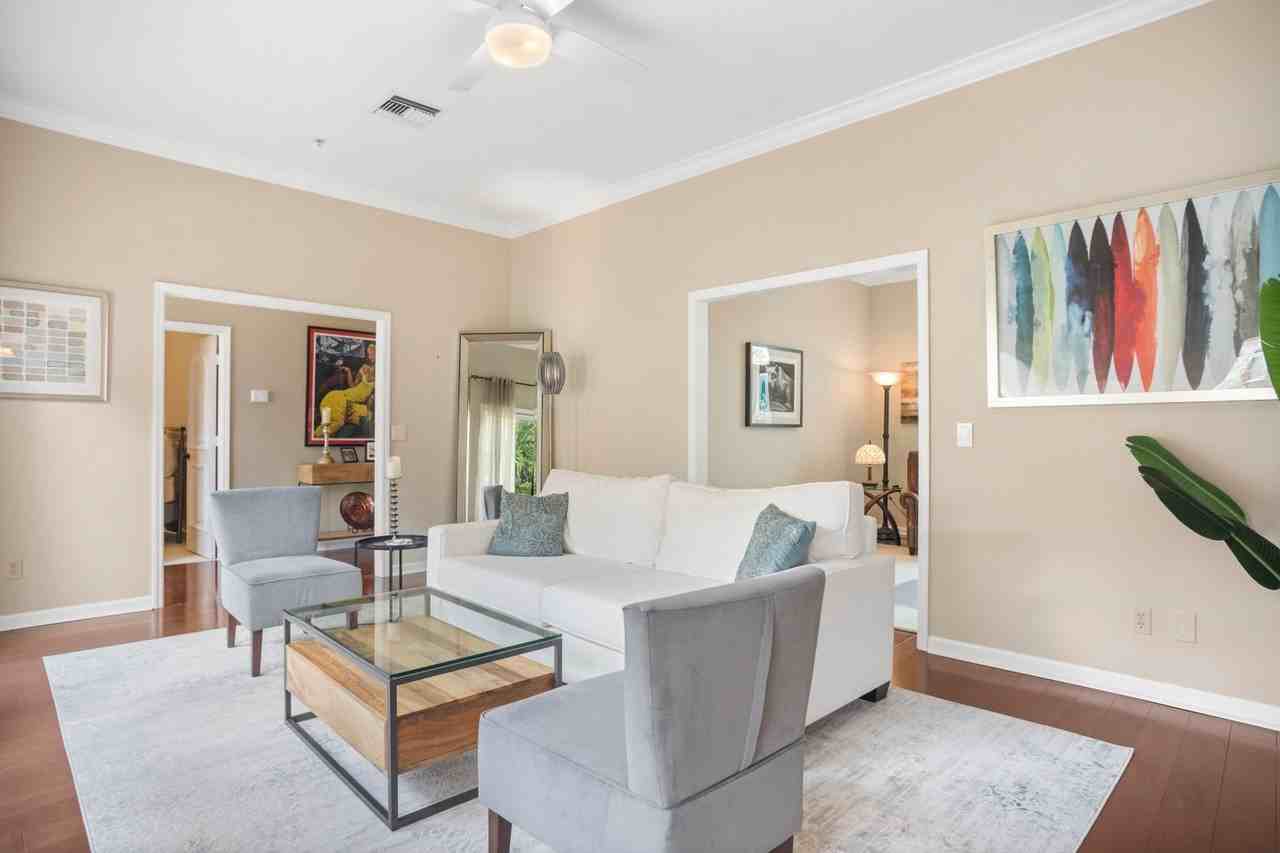 350 3rd Ave S - Photo 5 of 37