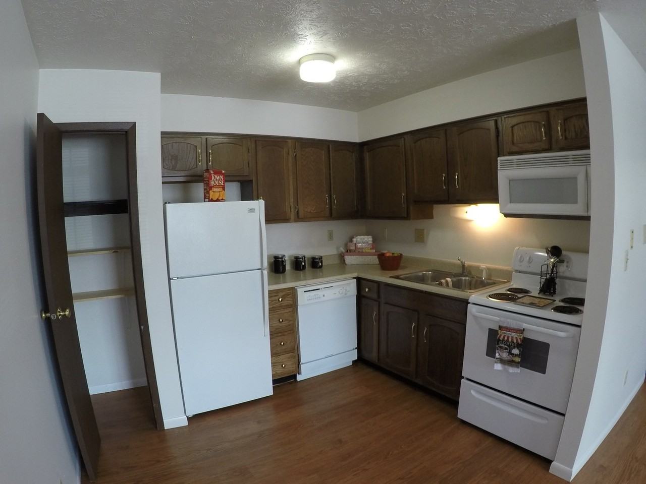 238 S. Grant St. - Photo 2 of 12