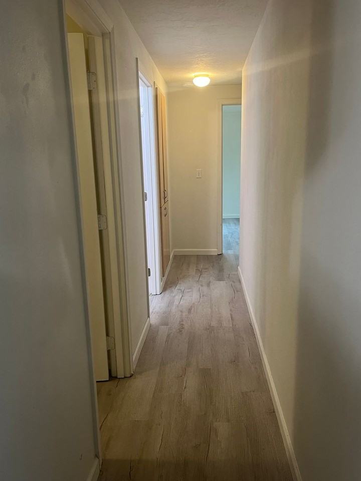 1033 F St - Photo 6 of 21