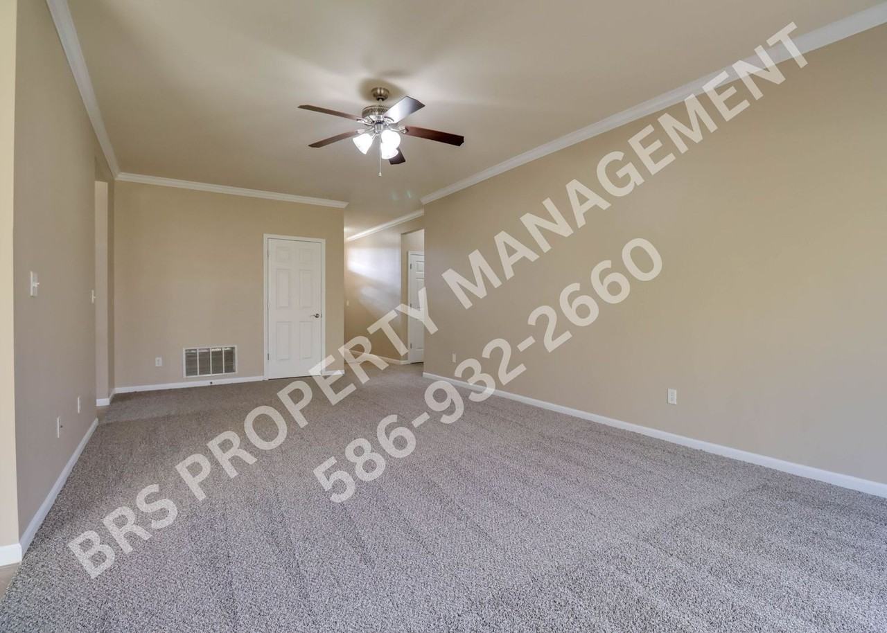 3593 3593 Eagle Creek - 3593 Eagle Creek - Photo 4 of 17