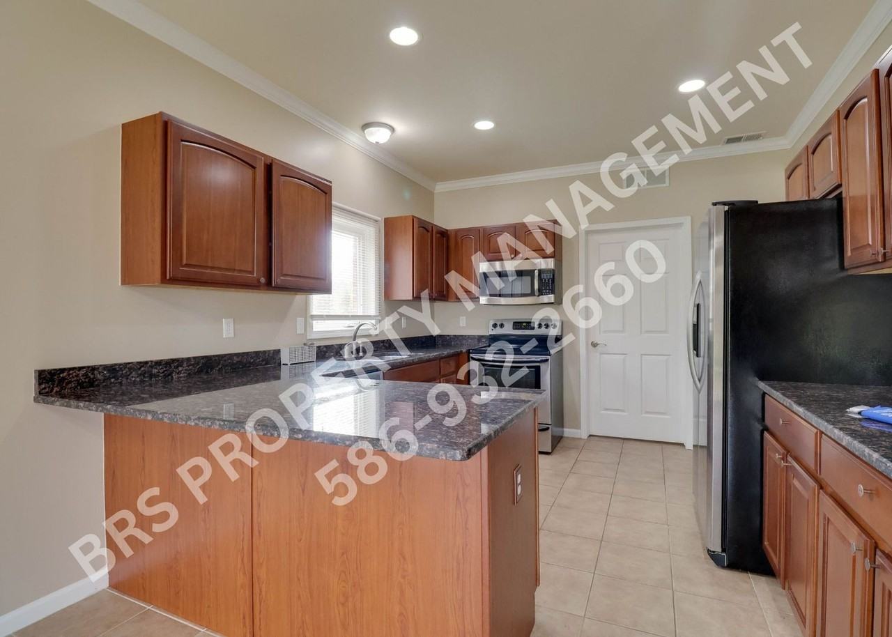 3593 3593 Eagle Creek - 3593 Eagle Creek - Photo 6 of 17