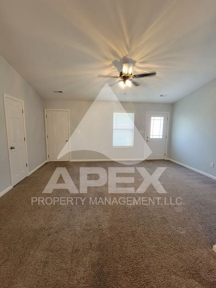 5966 Bearden View Ln - Photo 5 of 23