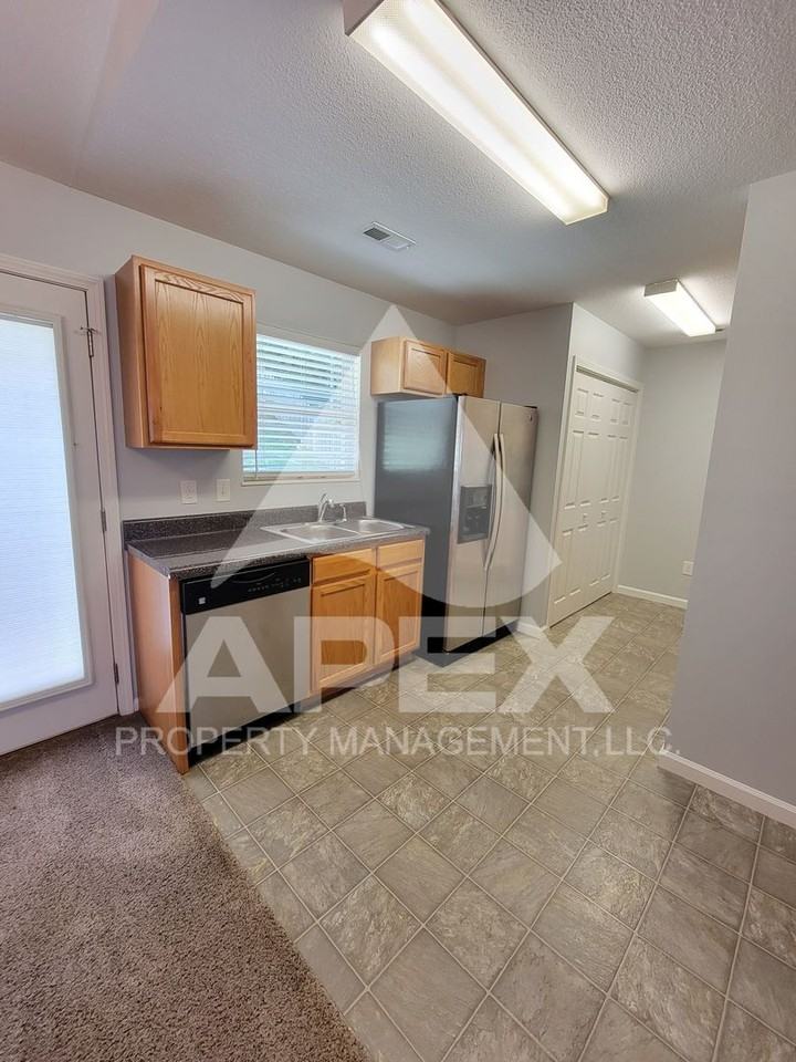 5966 Bearden View Ln - Photo 7 of 23