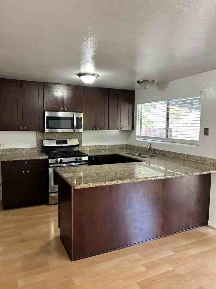 12610 Robison Blvd - Photo 2 of 17