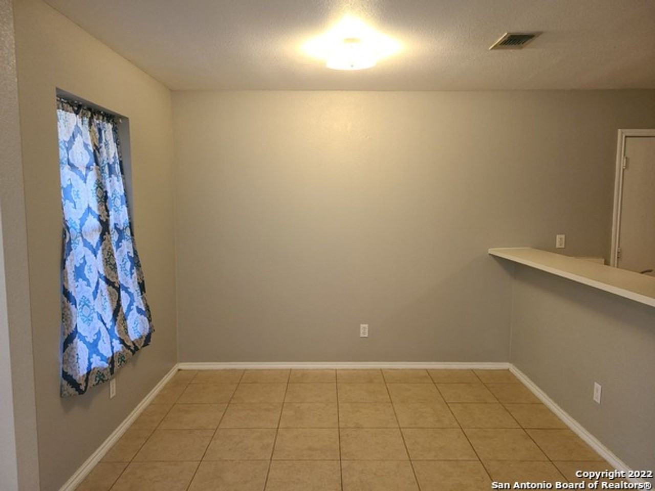 9110 Boston Harbor Dr - Photo 2 of 11