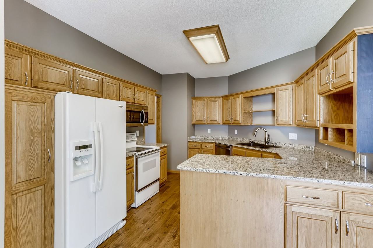 1510 Pheasant Hills Dr - Photo 2 of 10