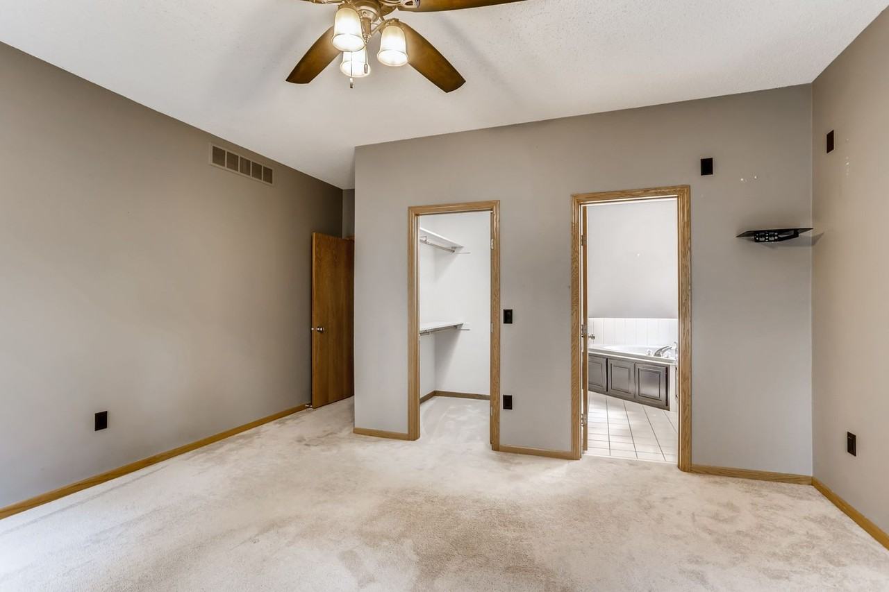 1510 Pheasant Hills Dr - Photo 3 of 10