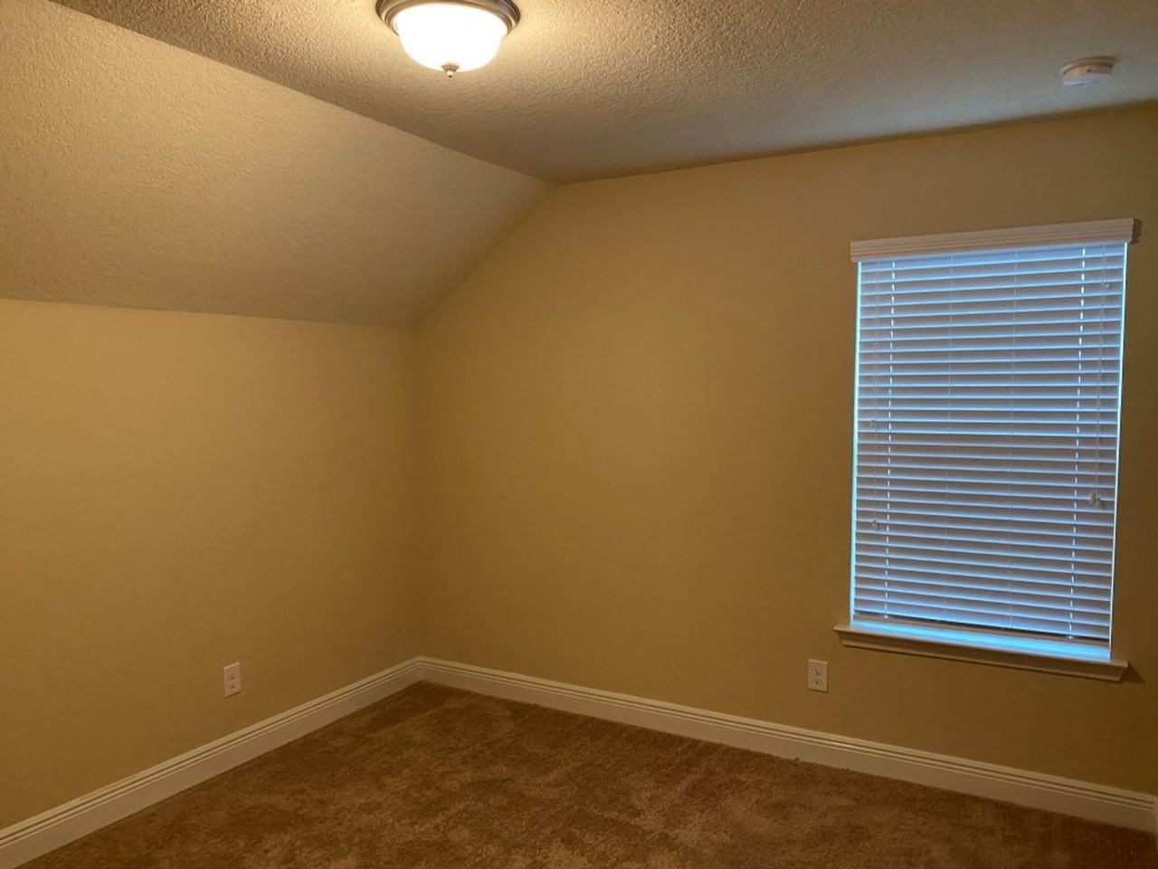 1281 Boat Tail Ct - Photo 3 of 13