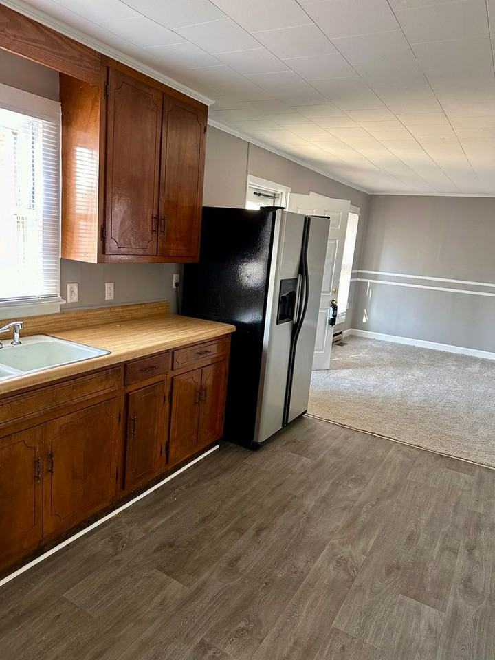 2240 E Nc 152 Hwy - Photo 2 of 6