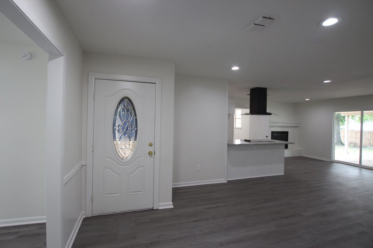 5105 Atlanta Ave - Photo 2 of 24