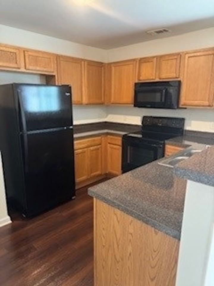 6 Bearing Cir - Photo 2 of 7