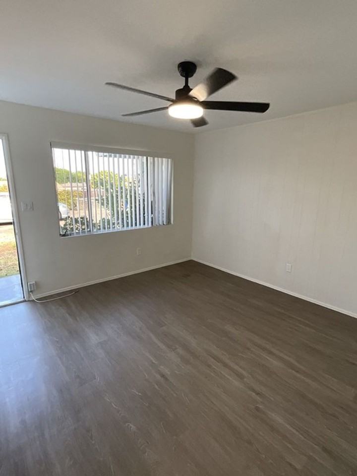 2731 Drew Ln - Photo 5 of 11
