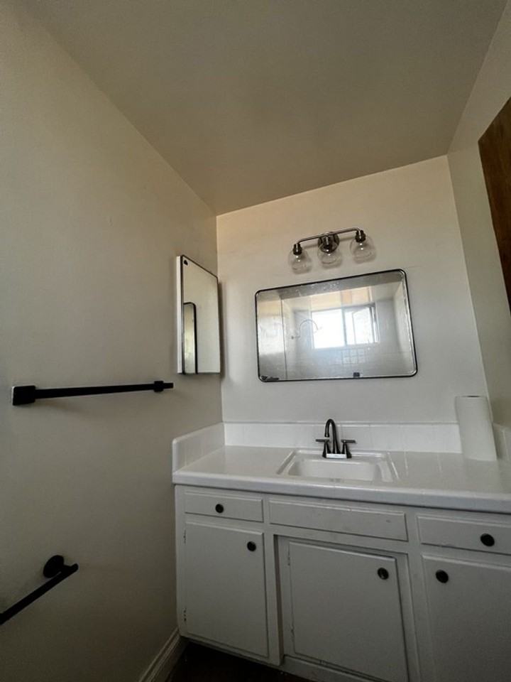 2731 Drew Ln - Photo 7 of 11