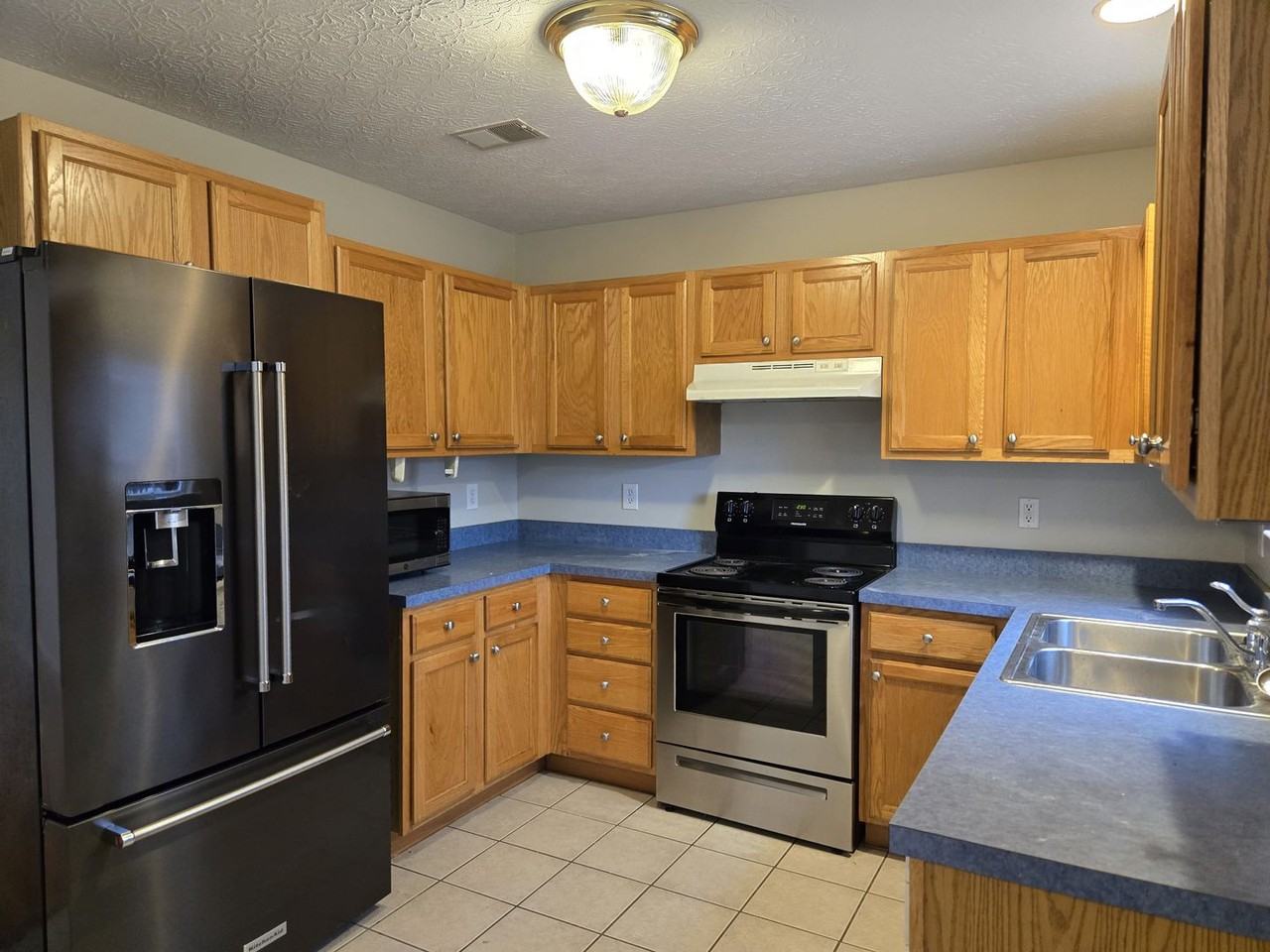 1092 Winding Oak Trl - Photo 5 of 39