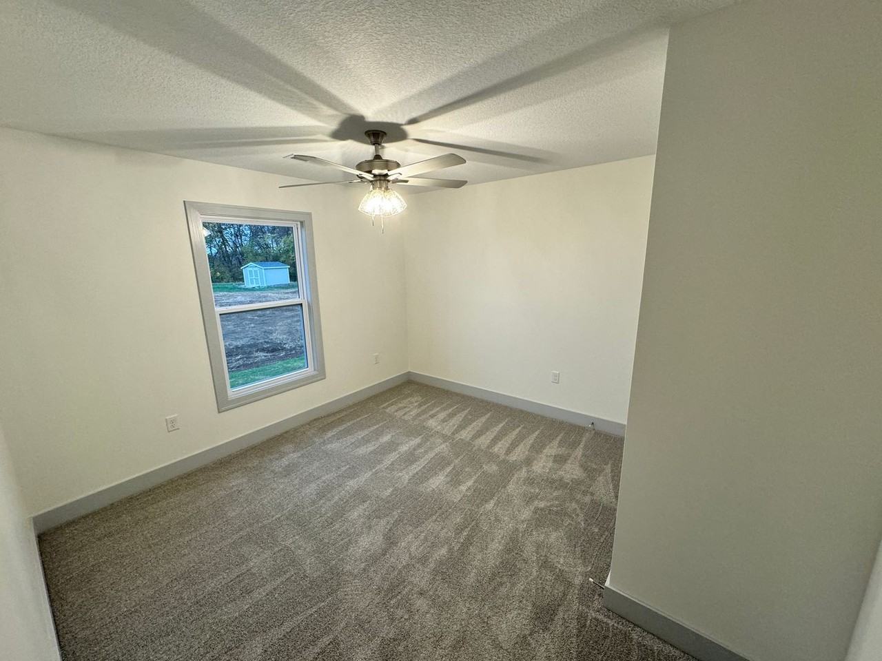 4756 Raven Creek Dr - Photo 2 of 13