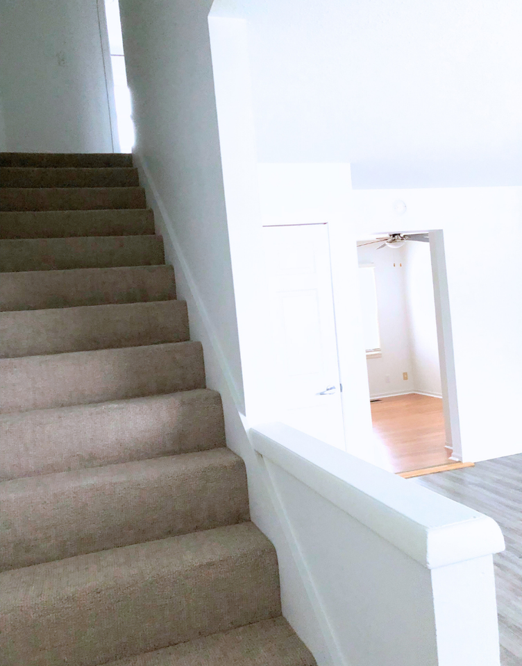 Charles City 16 - Photo 6 of 13