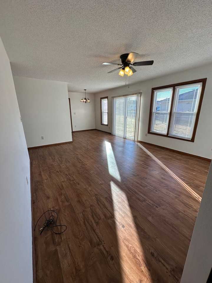 1112 Fowler Rd - Photo 2 of 15