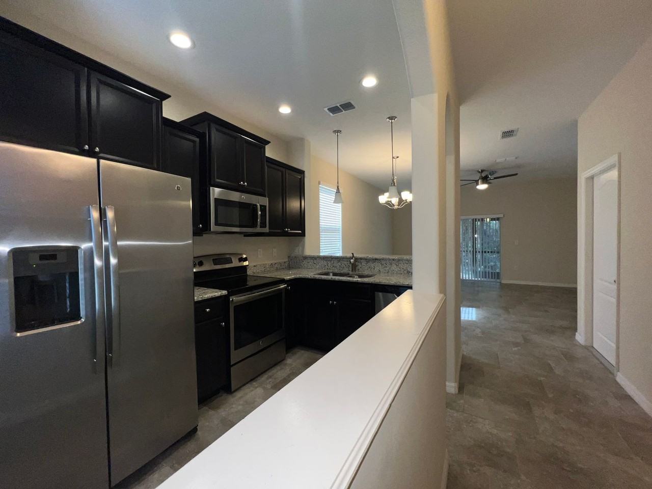 126 Masters Ln - Photo 5 of 34