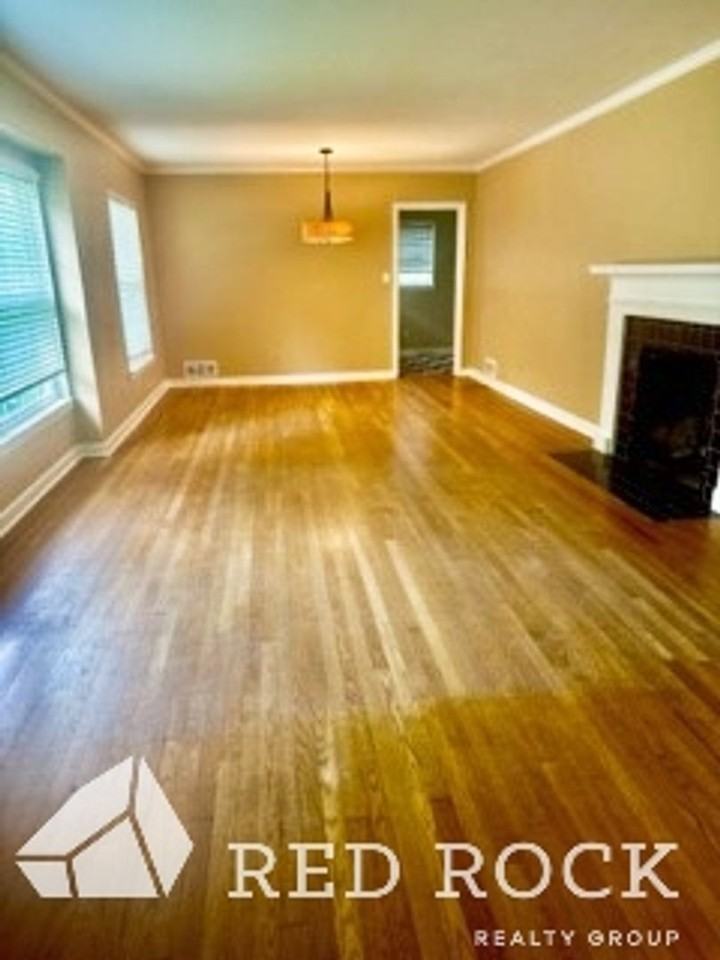 705 56th St S - Photo 4 of 15