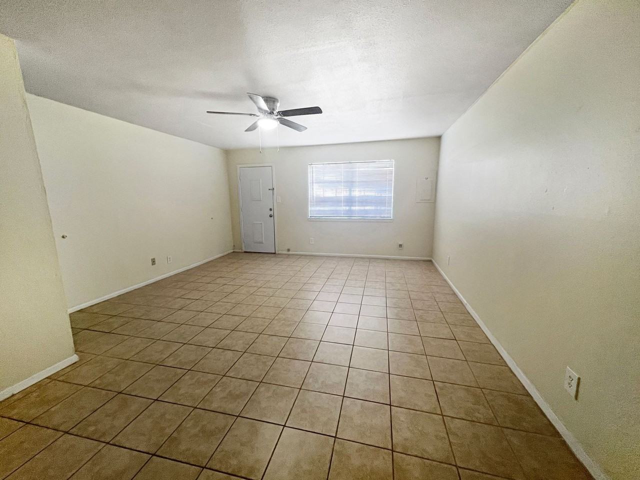 504-510 East Sunset Circle - Photo 2 of 9