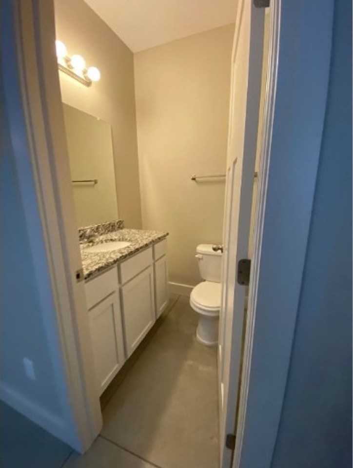 8160 E 34th Ct S - Photo 6 of 10